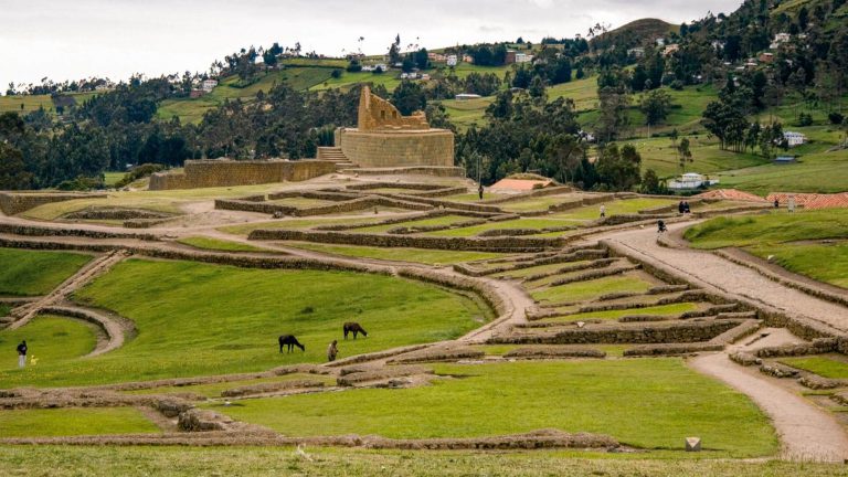 Cuenca, its Traditions & Ruins