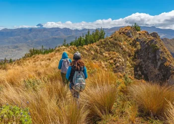 Andean-Hiking-cotopaxi