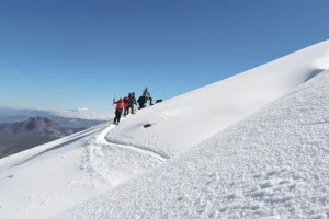 Tourist-in-the-snow-at-the-Cotopaxi-Volcano